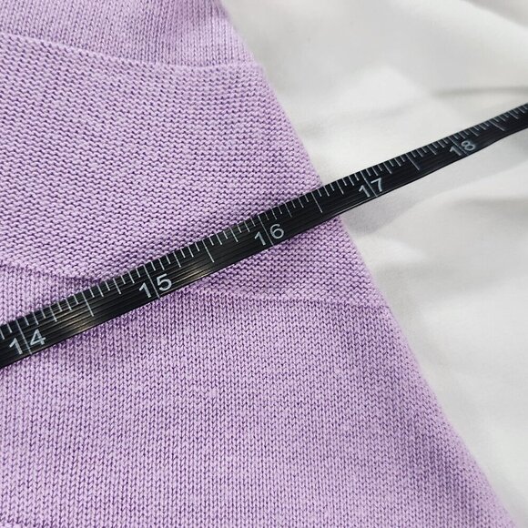 Dana Buchman size Large crossover purple Blouse
Lot I - Picture 5 of 7